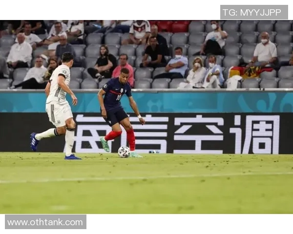 海信盛邀国际足球明星共庆体育盛事展现品牌魅力与激情