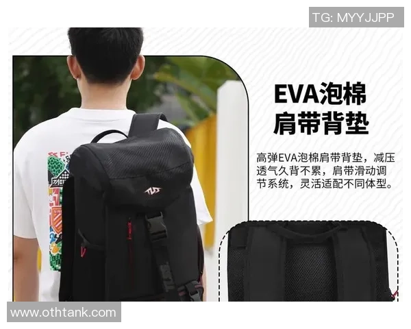 时尚与实用兼备足球装备挎包助你轻松携带运动必备品